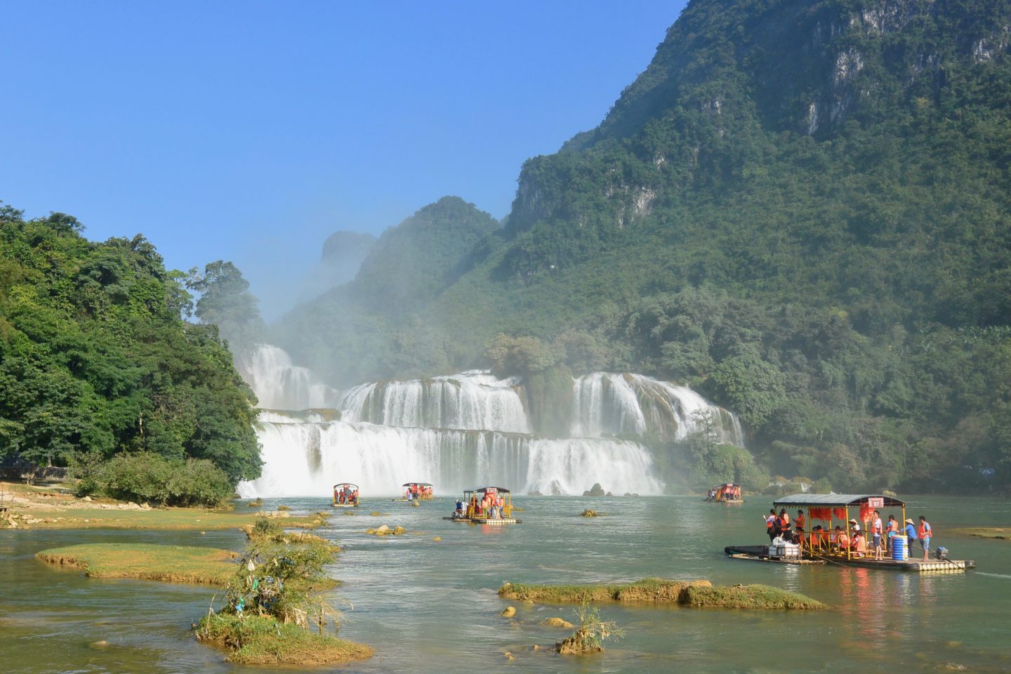 excursion en barco en ban gioc