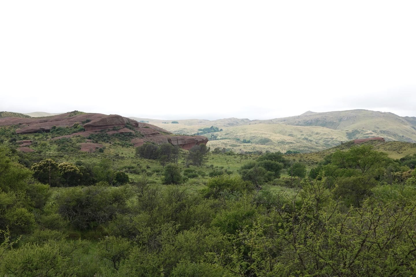 Landscape on the RP17 near Grutas de Ongamira.
