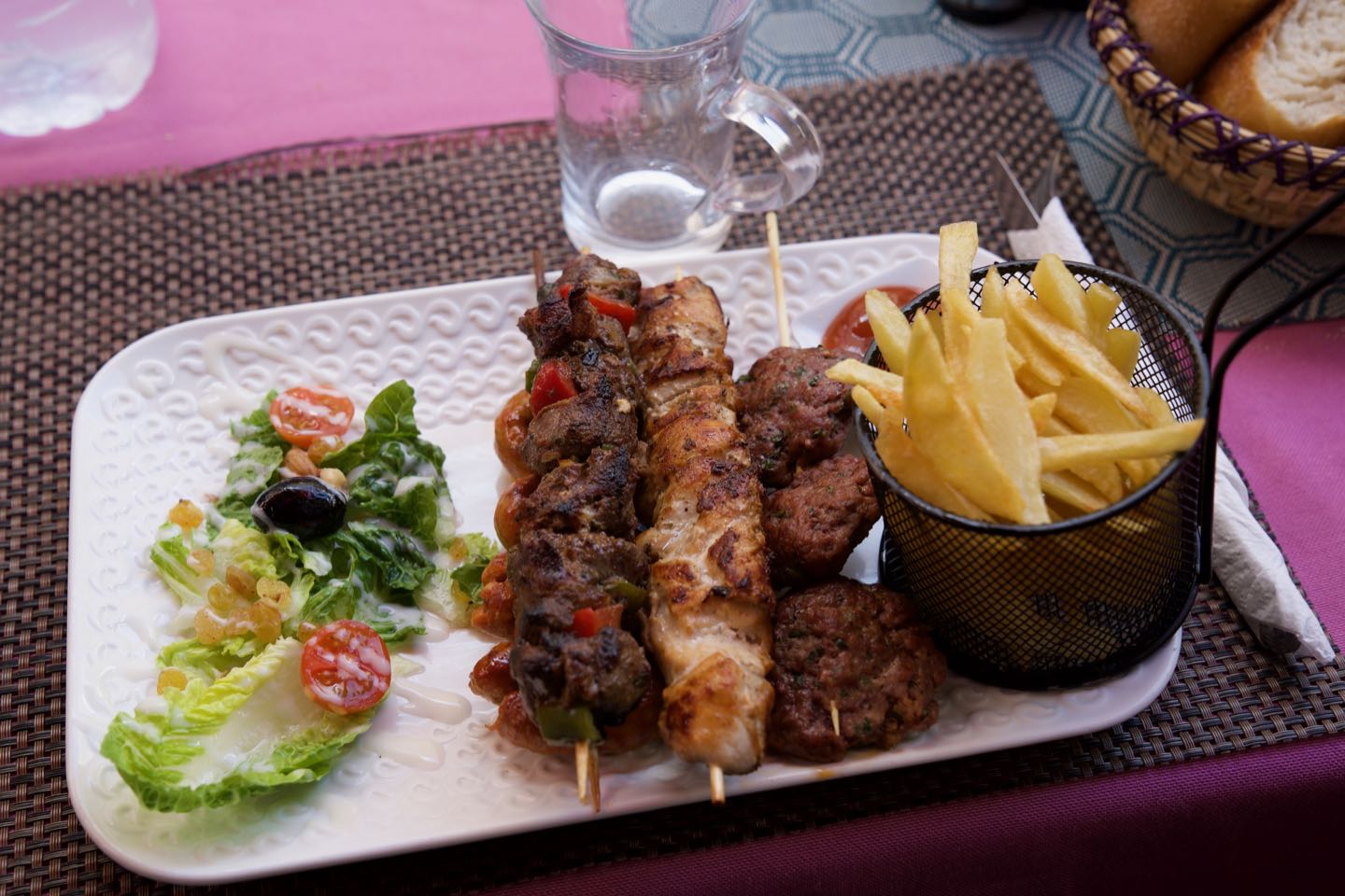 Pinchos, la comida de carne mas popular en Marruecos